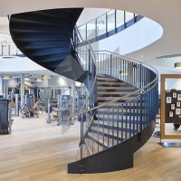 Referenz Treppe Fitnesscenter