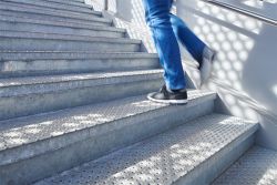 Treppe, Bahnhof Howald